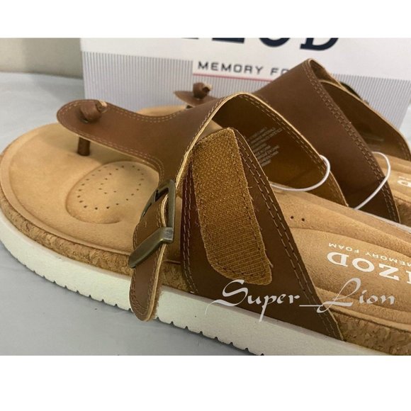 NEW IZOD Women's Charcy Adjustable Strap Memory Foam Sandal - Picture 5 of 8